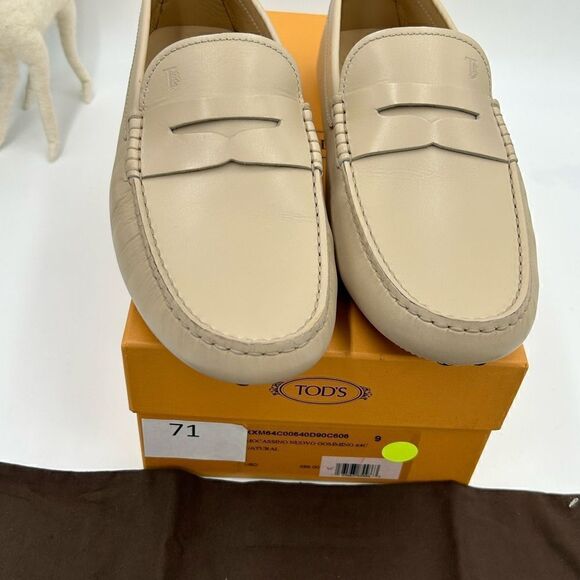 Men’s Tod’s leather driver loafers size 9, made in Italy main image 12